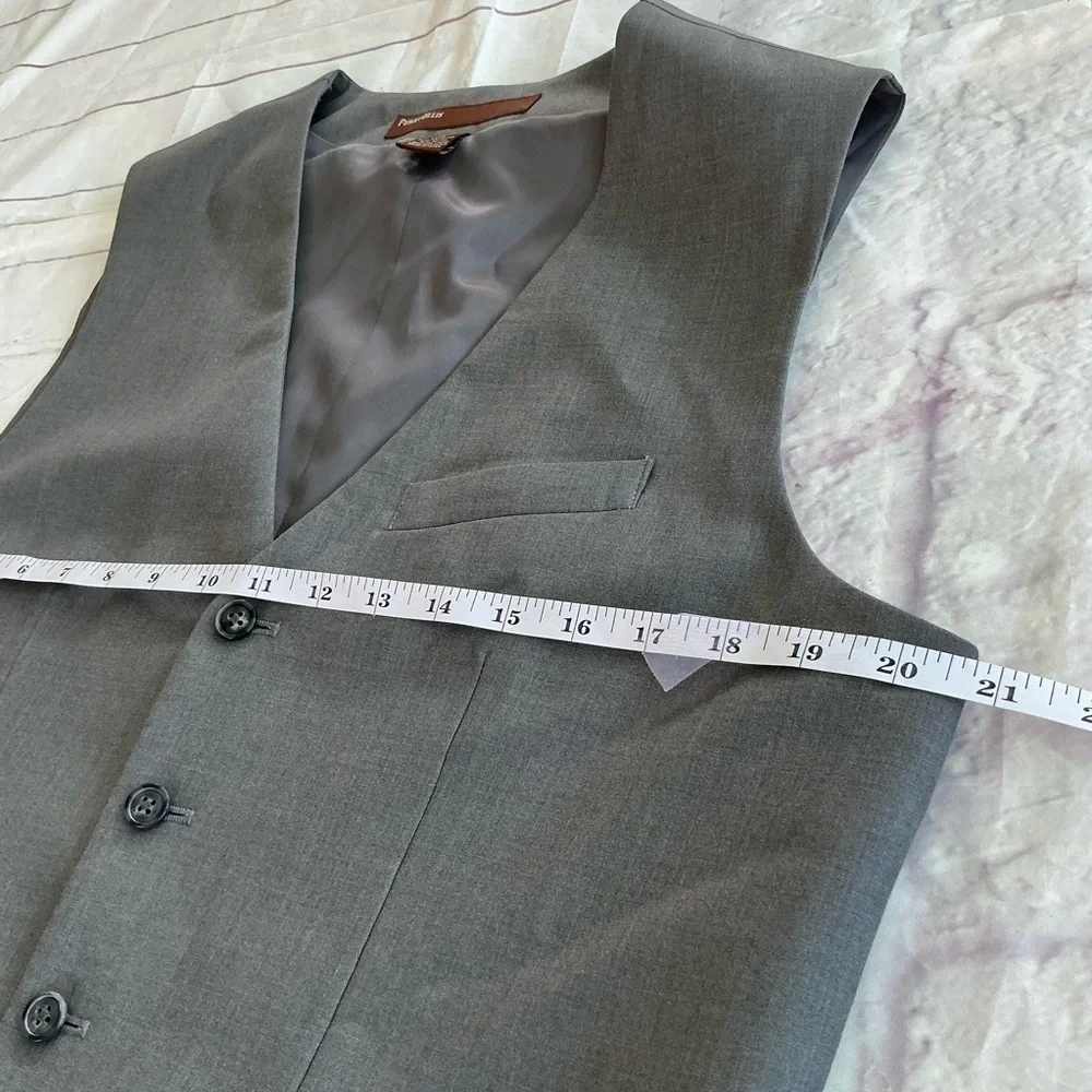 Perry Ellis Men's Charcoal Gray Five-Button Dress Vest Size Medium
